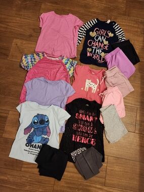 Girls Summer shirt tshirt bundle leggings size 7/8 Girls Pink & Purple Graphic